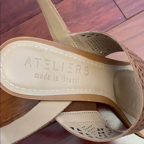 Tan Heeled Sandals - Picture 4 of 4